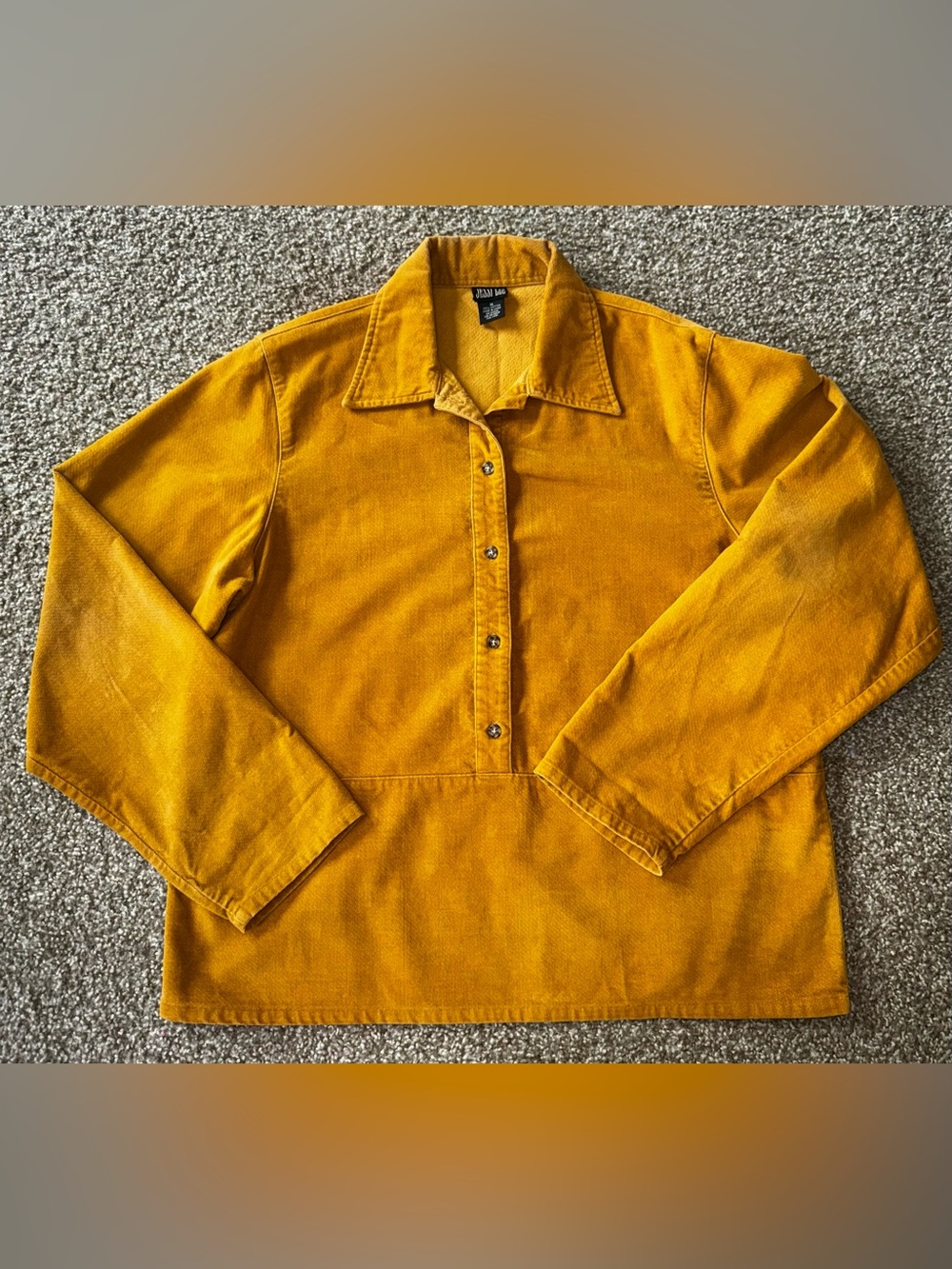 Jessi Lee Women’s M Mustard Velvet Collared Button Front Long Sleeve Blouse